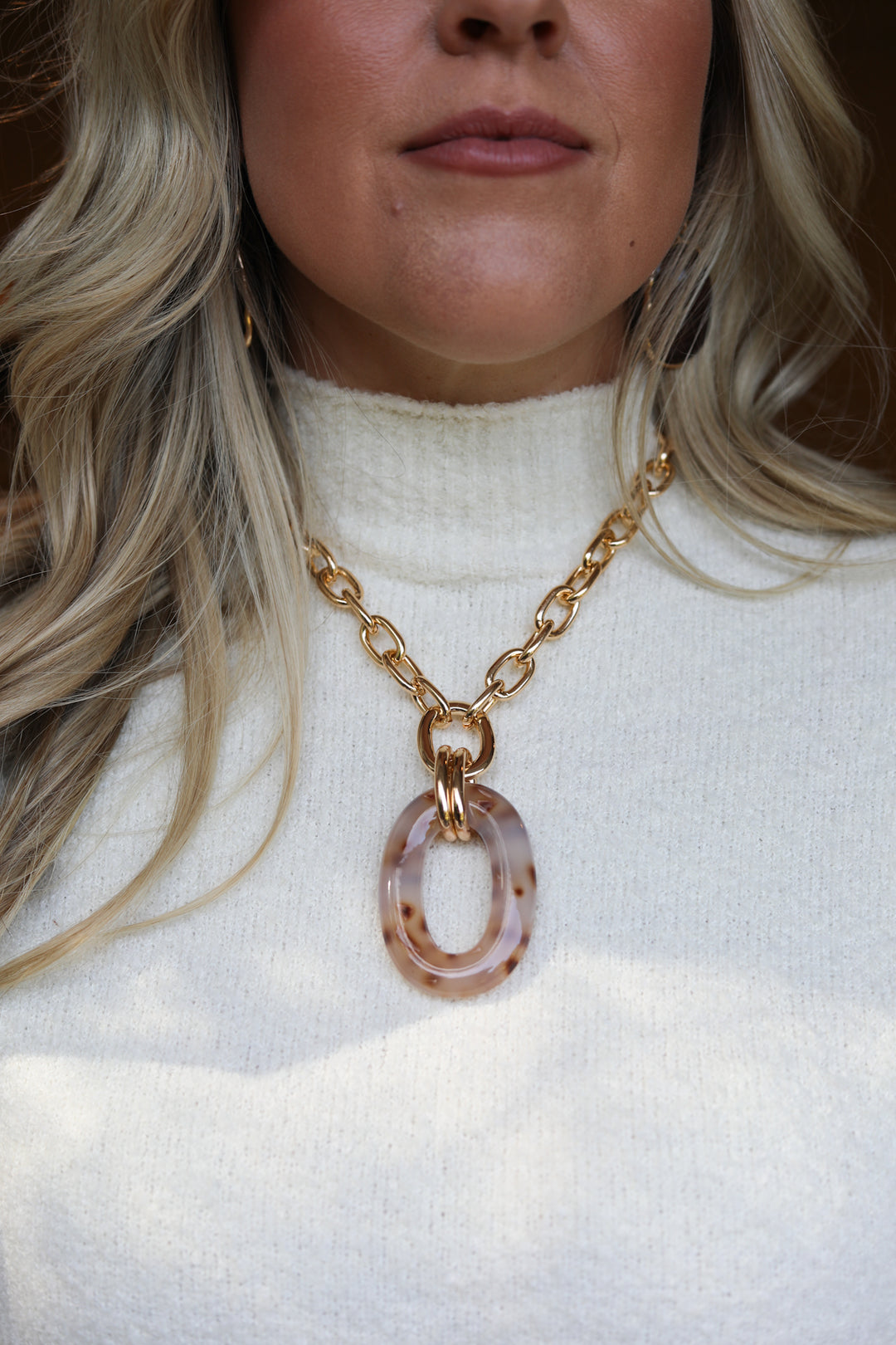 Tortoise Pendant Chain Necklace