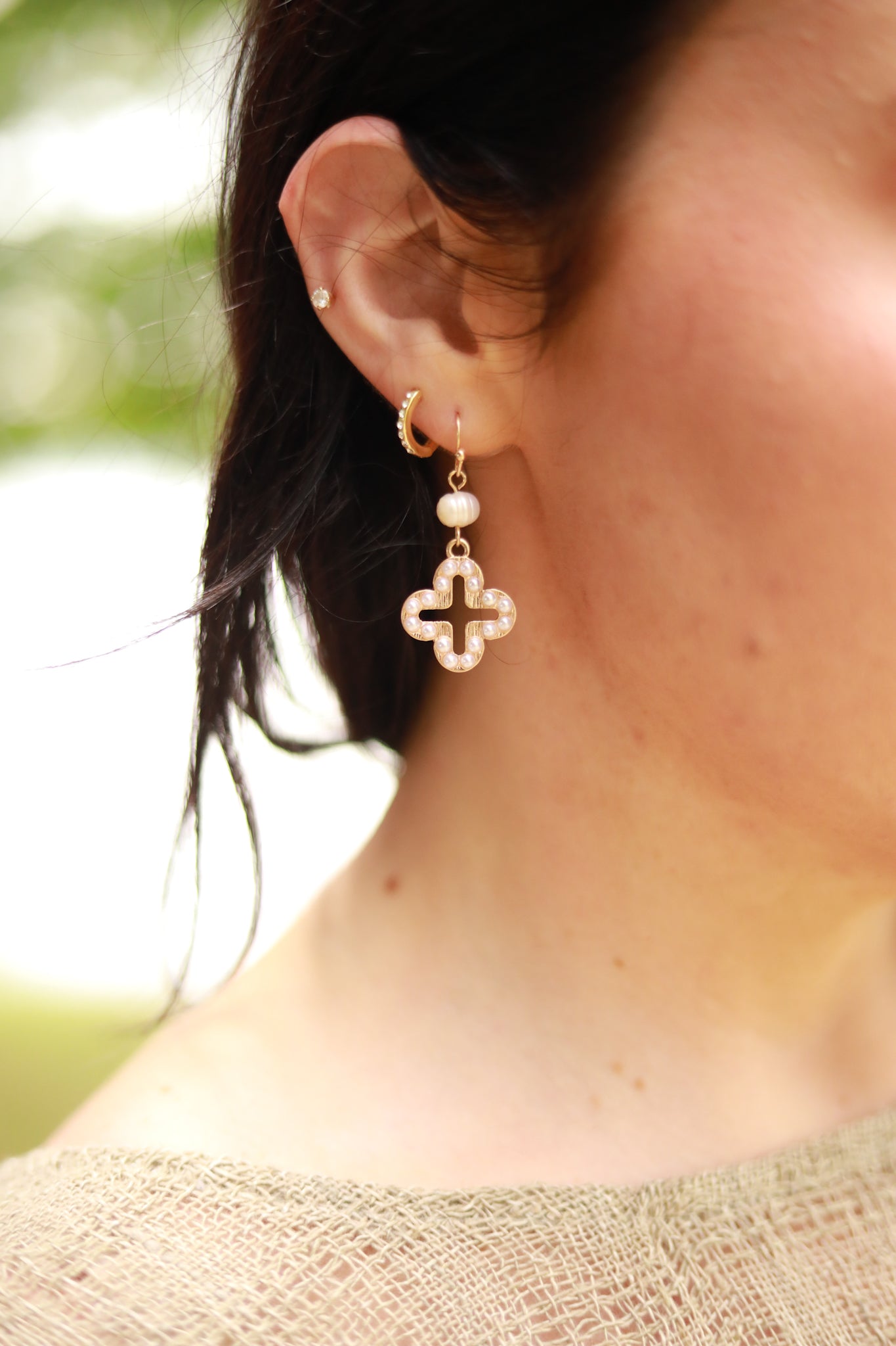 Open Clover Pearl Earrings