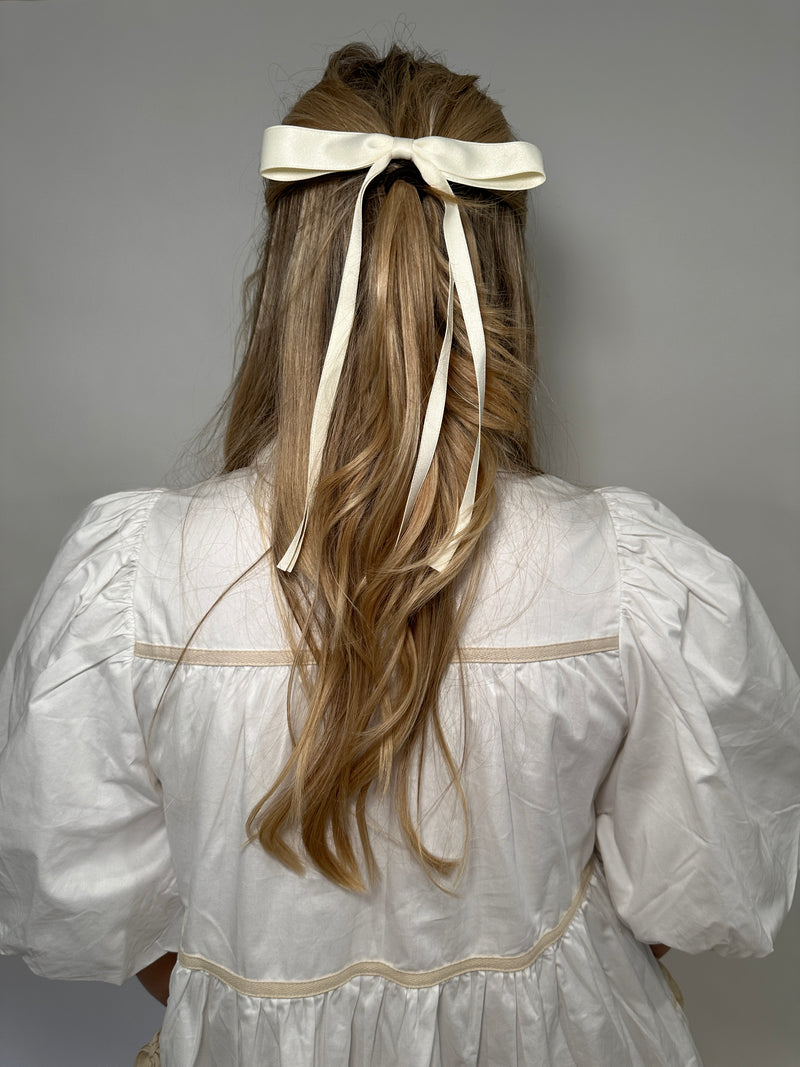 Satin Bow Hairclip