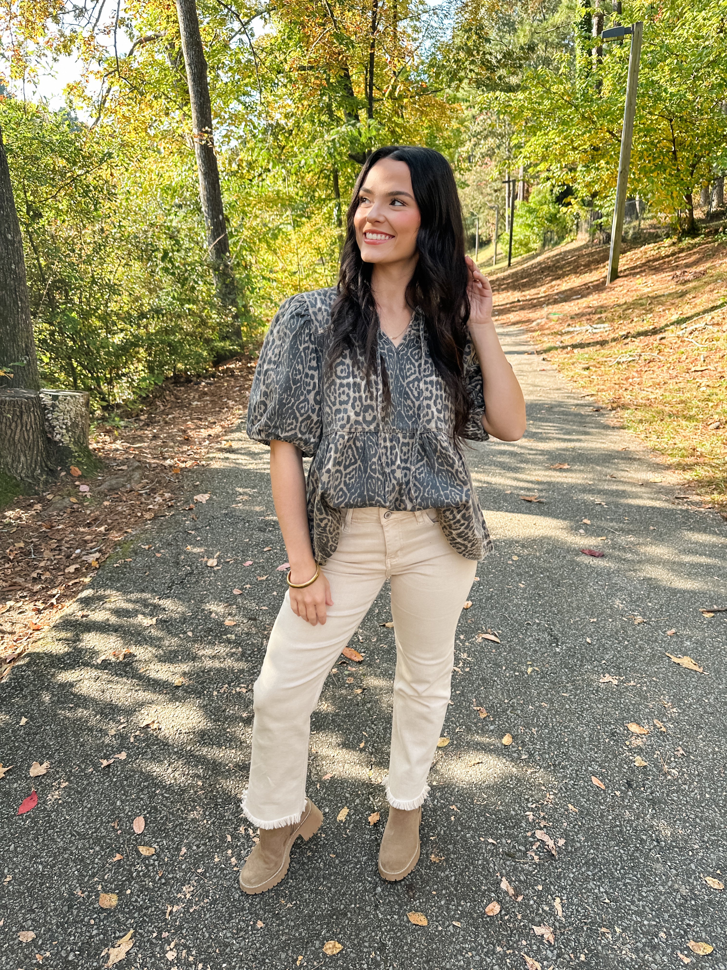 Leopard Print Puff Sleeve Top