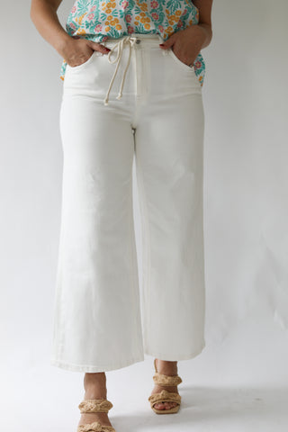 Morning Air Jeans - The Pink Tulip Clothing