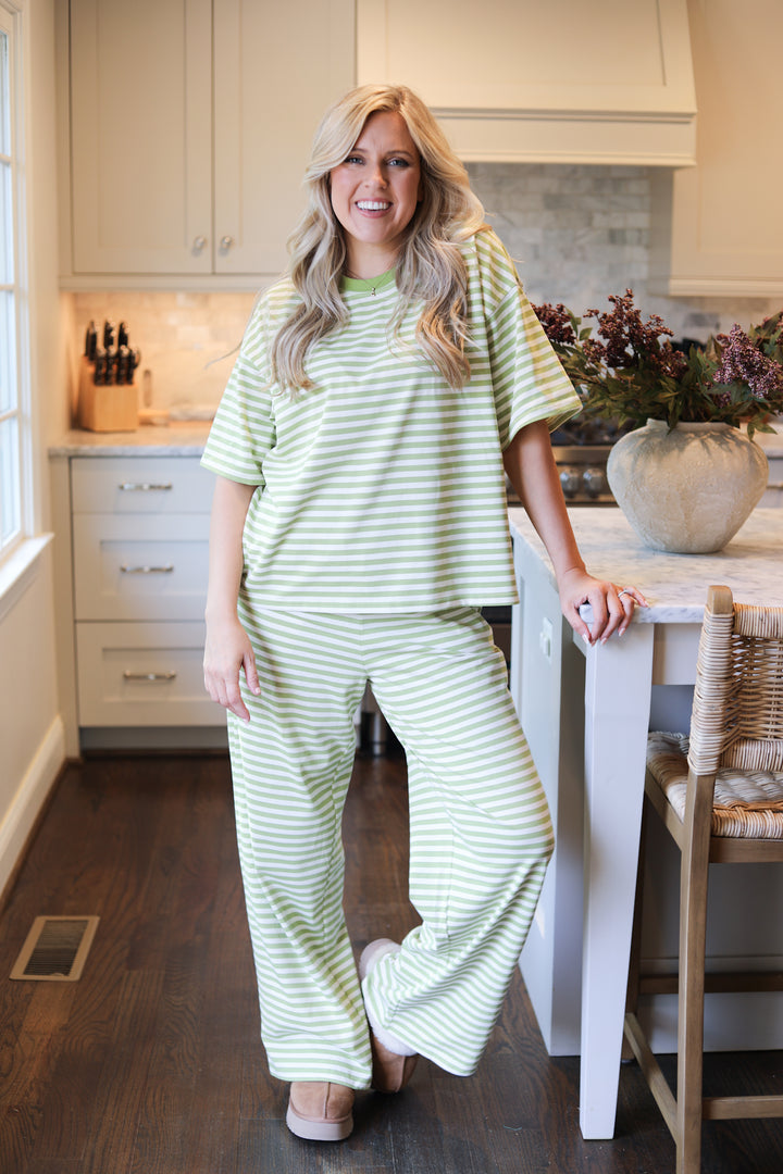 Spring in Motion Pants - The Pink Tulip Clothing