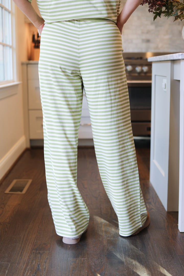 Spring in Motion Pants - The Pink Tulip Clothing
