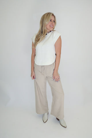 The Side Story Button Detail Sweater Vest - The Pink Tulip Clothing