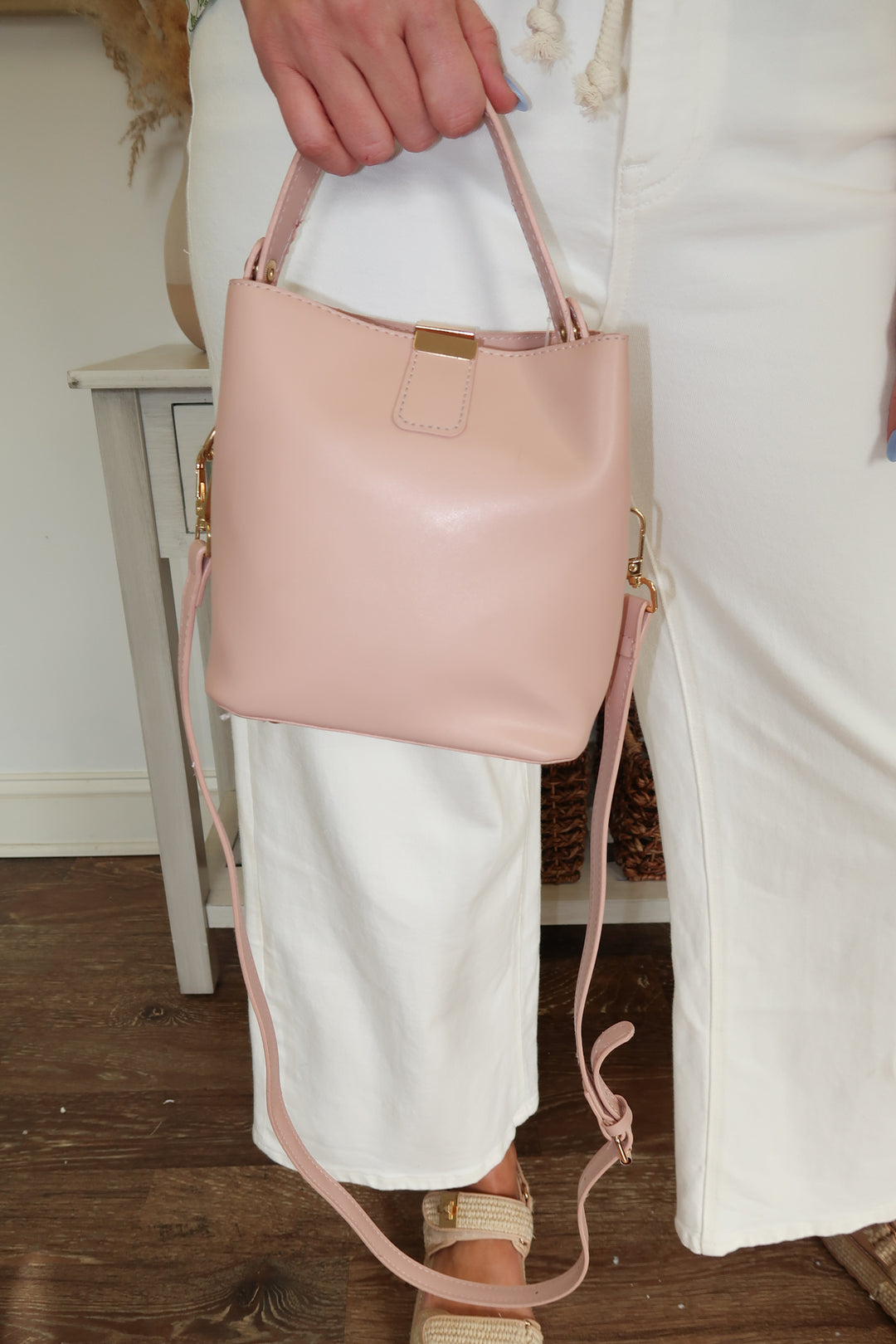 Bucket Crossbody Bag Pink
