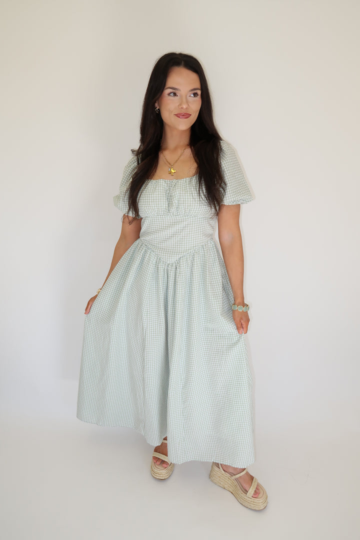 Sunday Picnic Midi Dress - The Pink Tulip Clothing