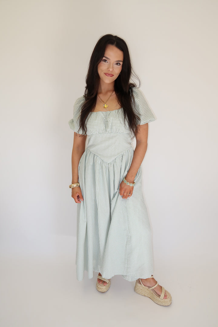 Sunday Picnic Midi Dress - The Pink Tulip Clothing