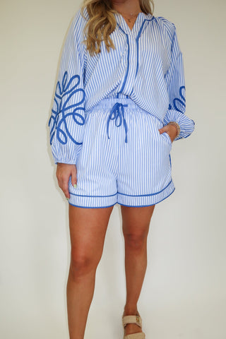 Seaside Scroll Shorts - The Pink Tulip Clothing