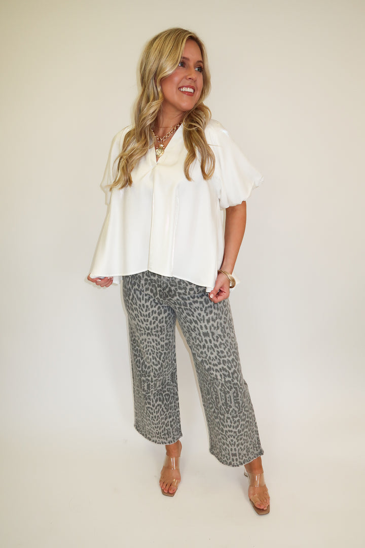 Just Enough Detail Jeans - The Pink Tulip Clothing