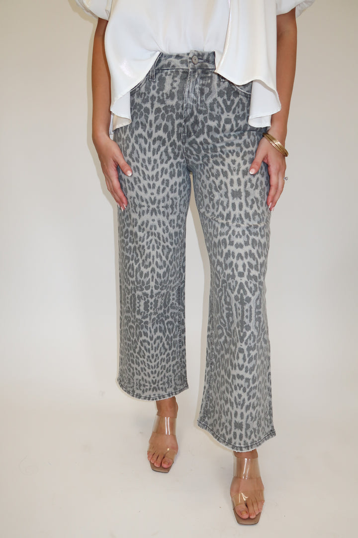 Just Enough Detail Jeans - The Pink Tulip Clothing