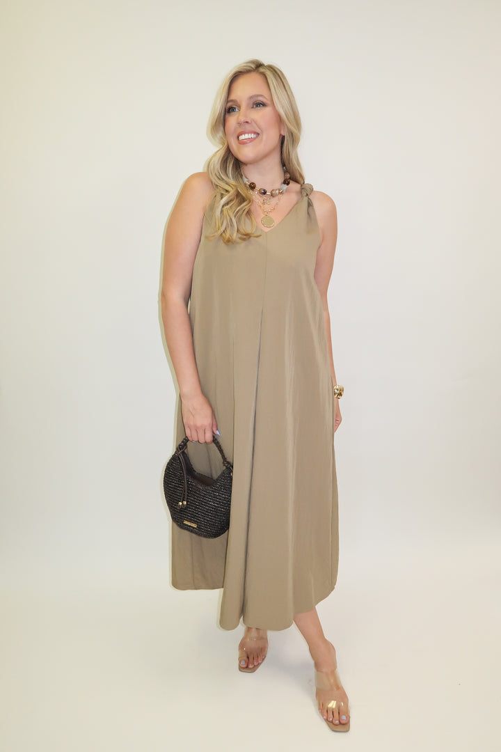 Tied Right Pleated Knot Strap Midi Dress