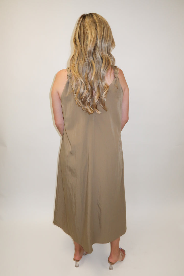 Tied Right Pleated Knot Strap Midi Dress