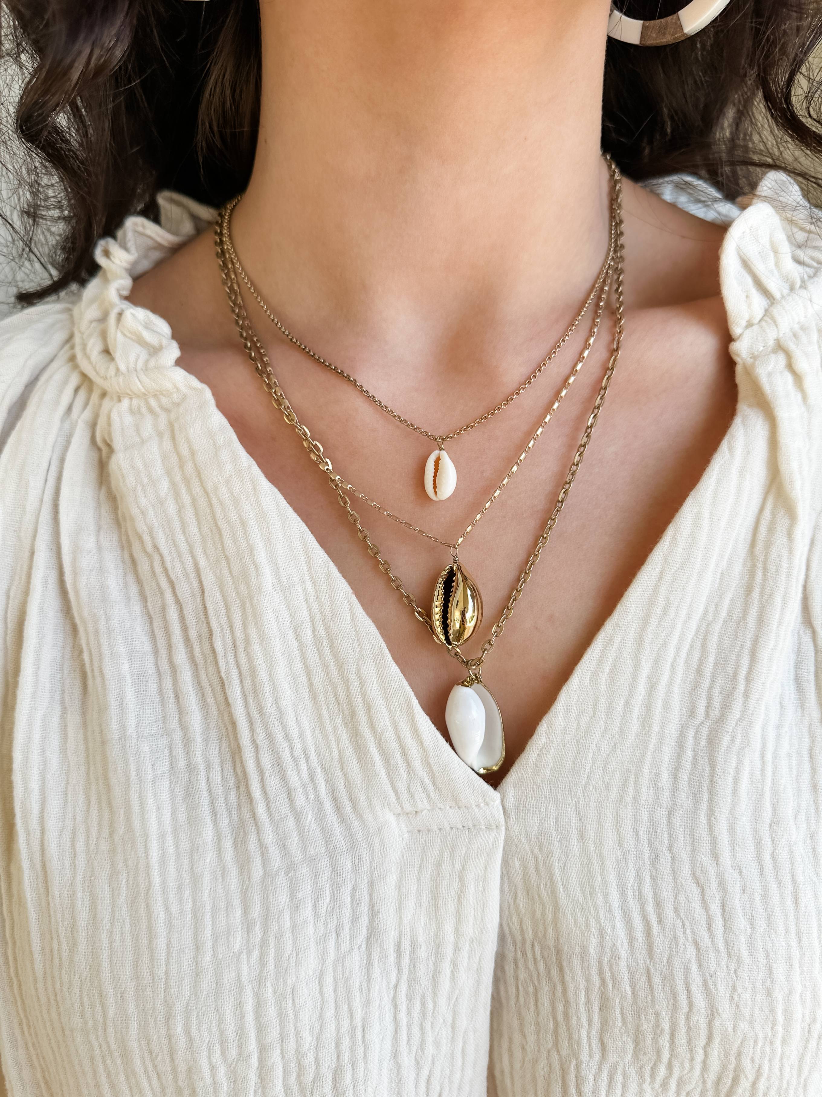 Shell Short Necklace